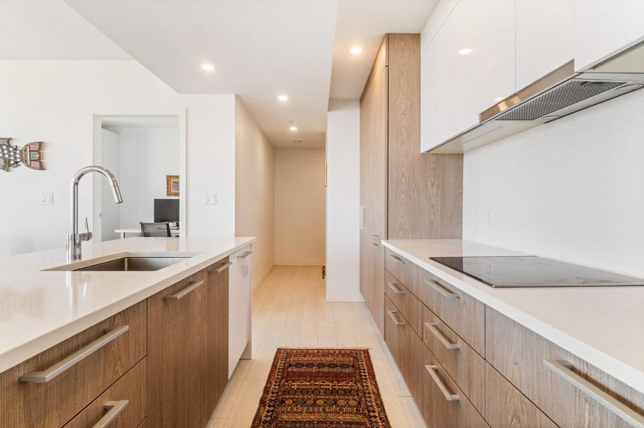 2002 285 E 10th Avenue Vancouver, BC - 7