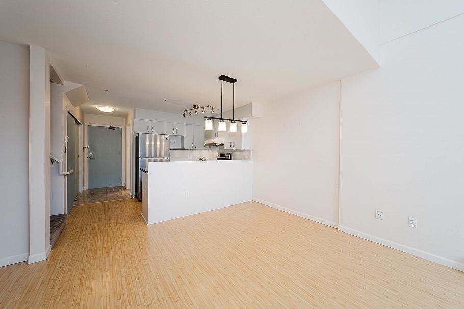 307 418 E Broadway Vancouver, BC - 8