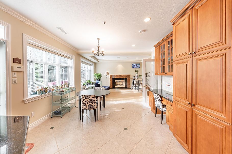 2328 W 22nd Avenue Vancouver, BC - 11