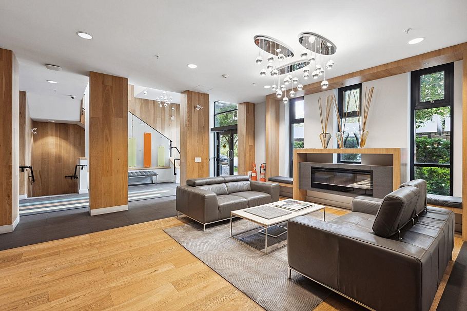 303 733 W 14 Street North Vancouver, BC - 23