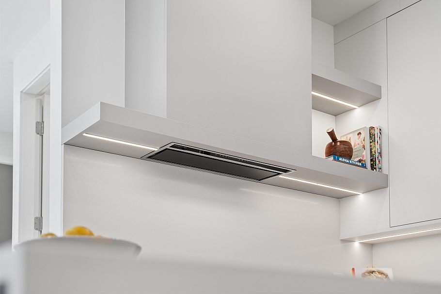 1 2253 Grant Street Vancouver, BC - 21