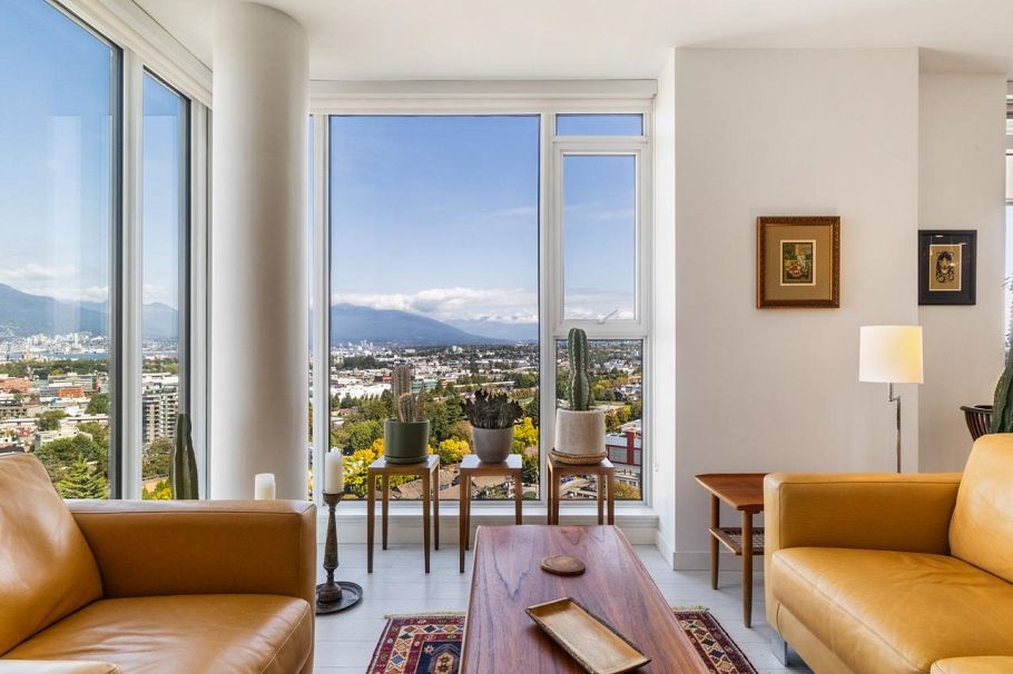 2002 285 E 10th Avenue Vancouver, BC - 4