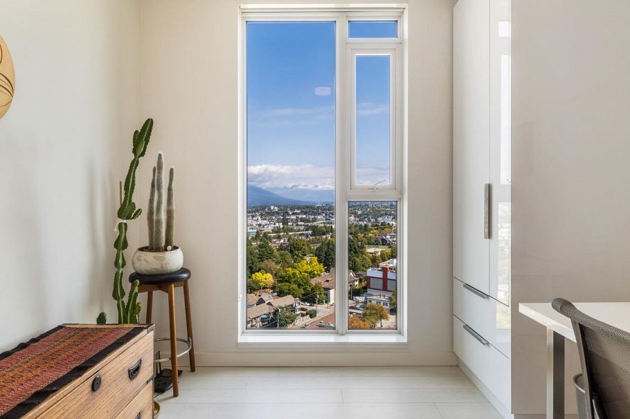 2002 285 E 10th Avenue Vancouver, BC - 17