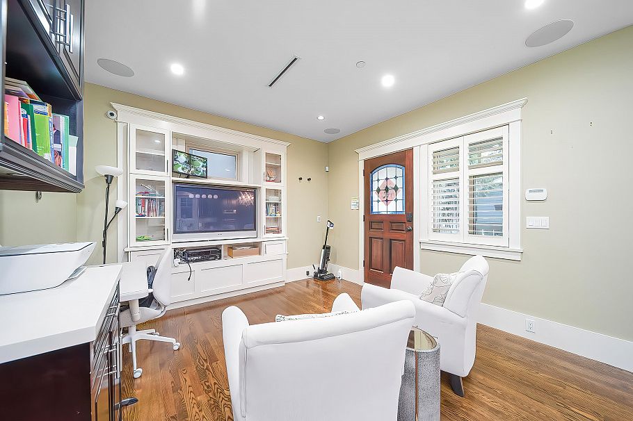 3838 W 15th Avenue Vancouver, BC - 7