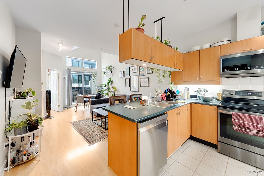 208 188 E 33rd Avenue Vancouver, BC - 8