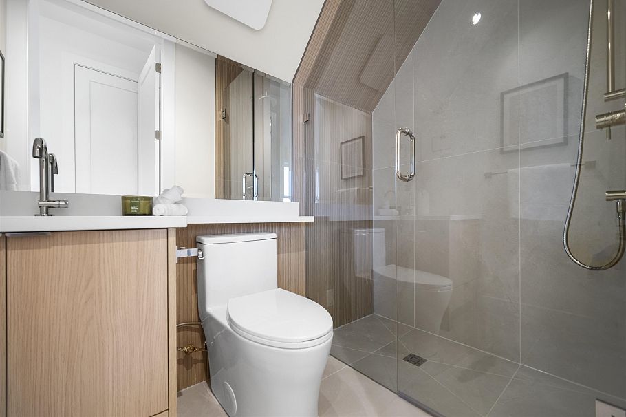 4681 Argyle Street Vancouver, BC - 14