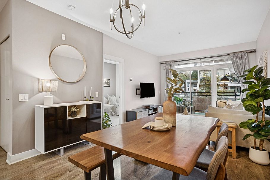 303 733 W 14 Street North Vancouver, BC - 3