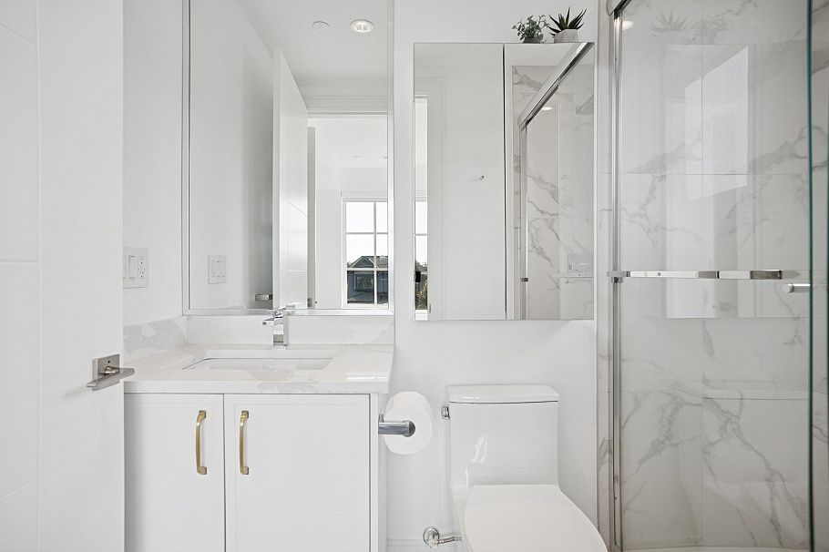 3634 W 29 Avenue Vancouver, BC - 23