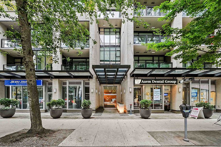 204 1252 Hornby Street Vancouver, BC - 3