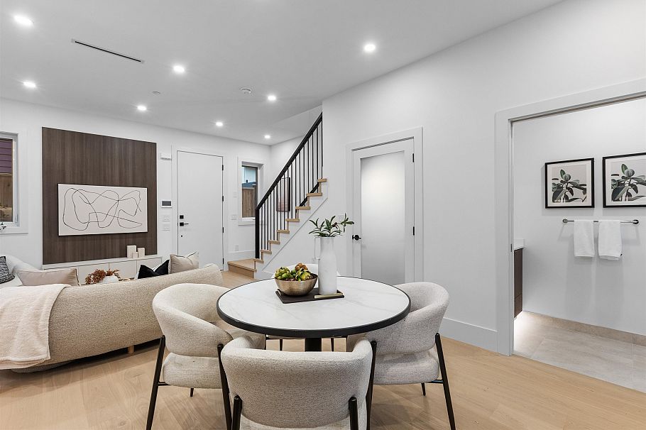 2609 Dundas Street Vancouver, BC - 3