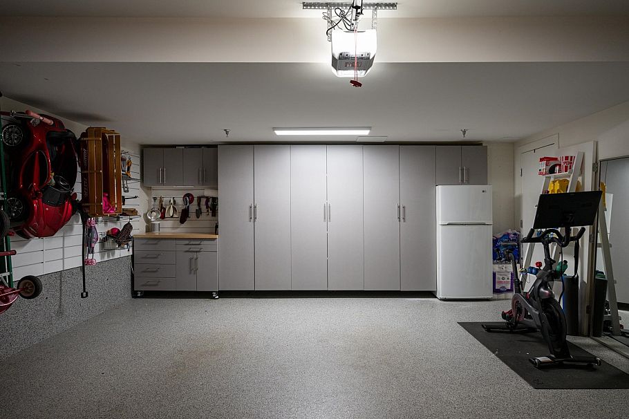 35 3595 Salal Drive North Vancouver, BC - 22