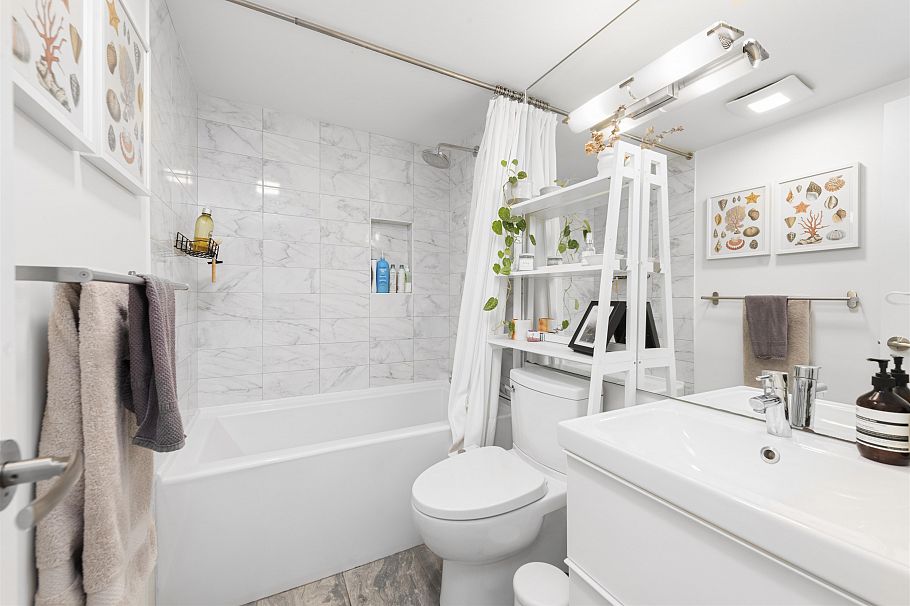 PH7 2125 York Avenue Vancouver, BC - 16