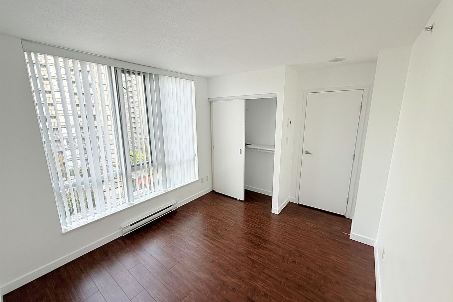 1202 1082 Seymour Street Vancouver, BC - 3