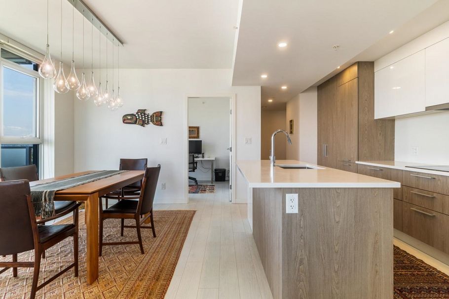 2002 285 E 10th Avenue Vancouver, BC - 8