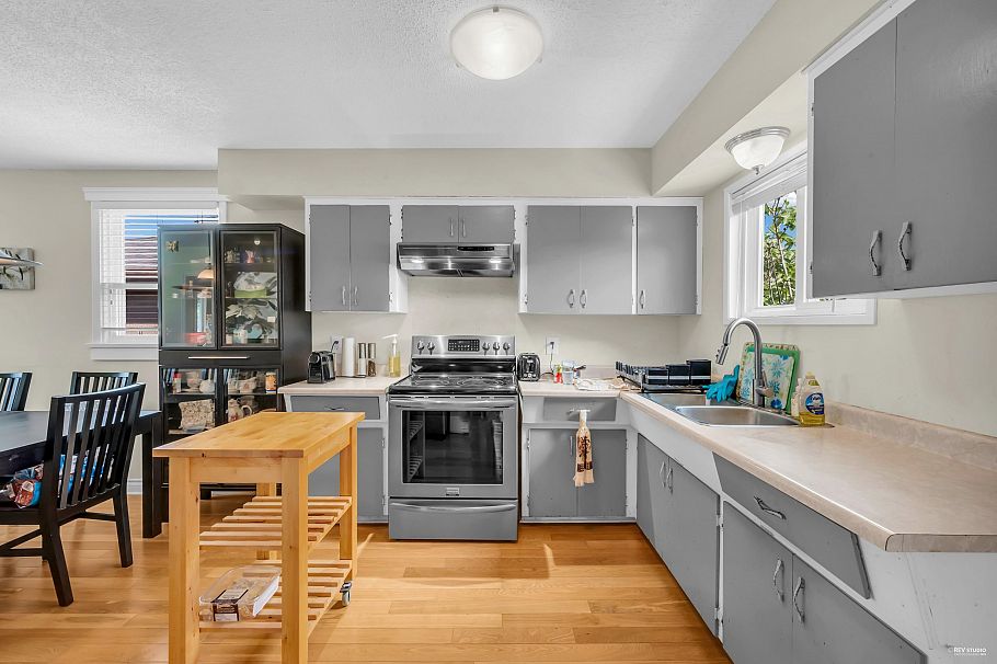 3278 Parker Street Vancouver, BC - 11