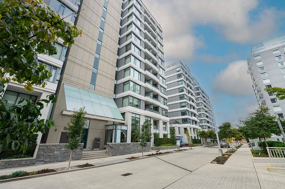 701 1688 Pullman Porter Street Vancouver, BC - 1