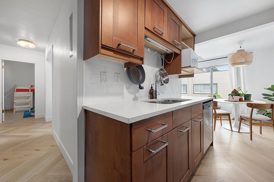 34 1480 Arbutus Street Vancouver, BC - 8