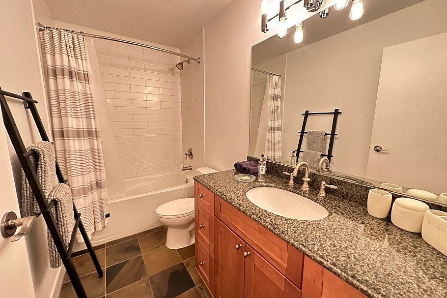 5636 COVEY PL, Vancouver BC V7R 4T8 Vancouver, BC - 12