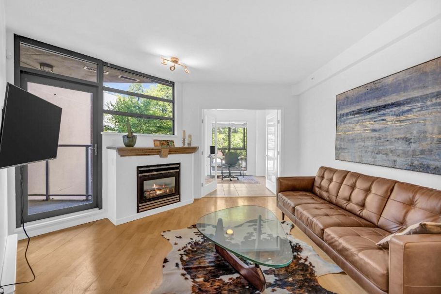 209 2228 Marstrand Avenue Vancouver, BC - 4