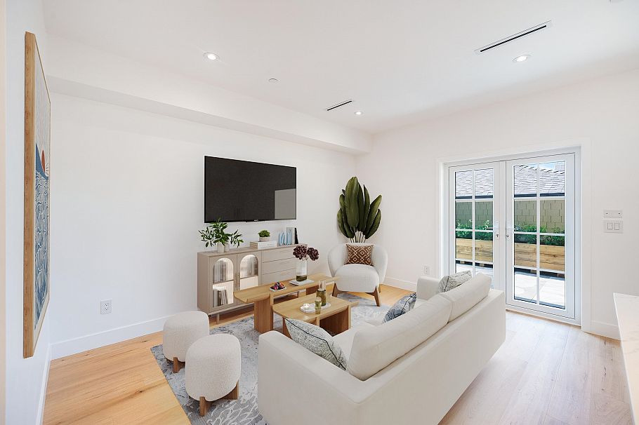 265 W 6th Street North Vancouver, BC - 2