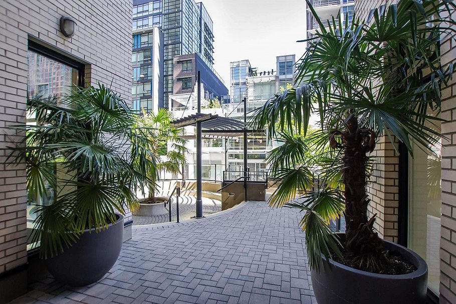 204 1252 Hornby Street Vancouver, BC - 31