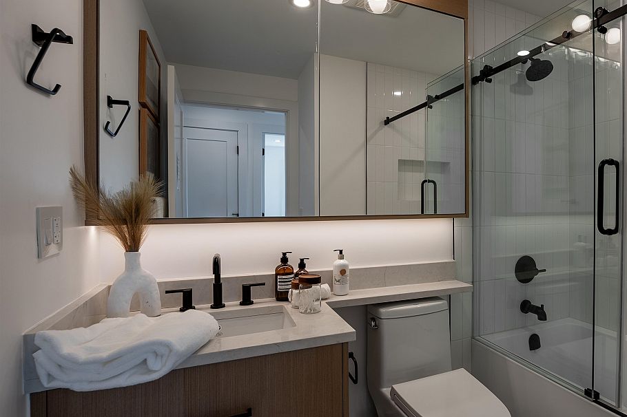 2 356 E 40th Avenue Vancouver, BC - 14