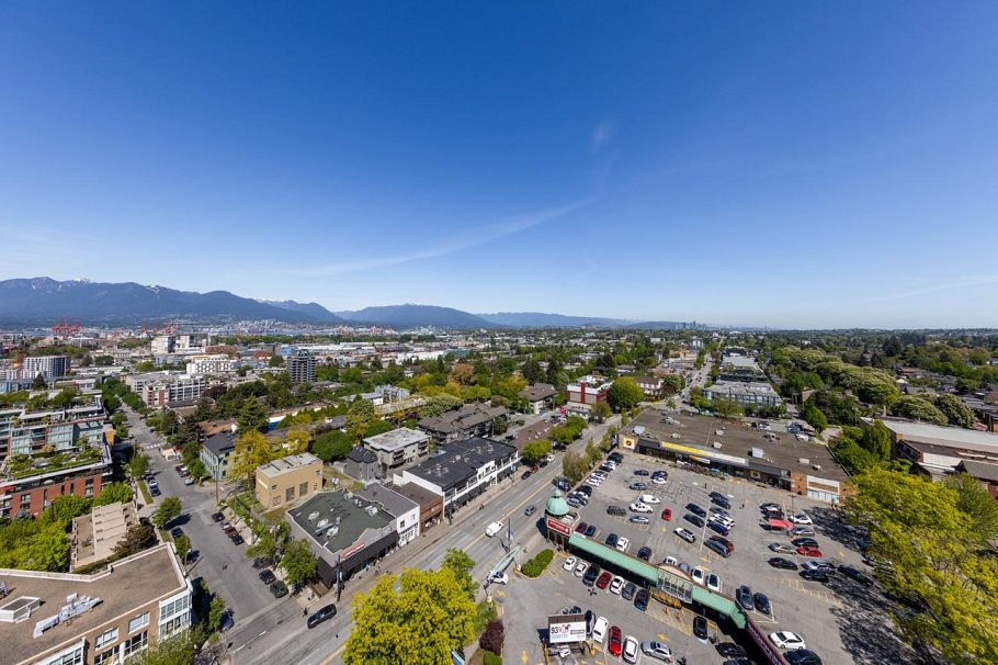 2002 285 E 10th Avenue Vancouver, BC - 26