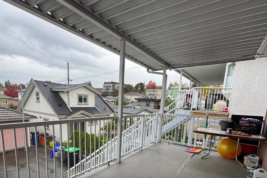 591 E 28th Avenue Vancouver, BC - 10