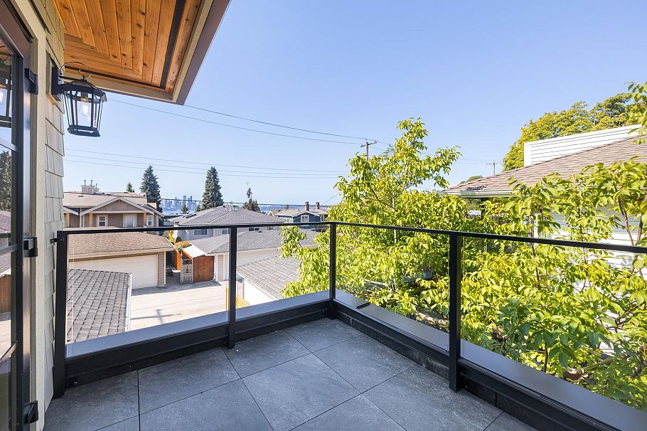 265 W 6th Street North Vancouver, BC - 12