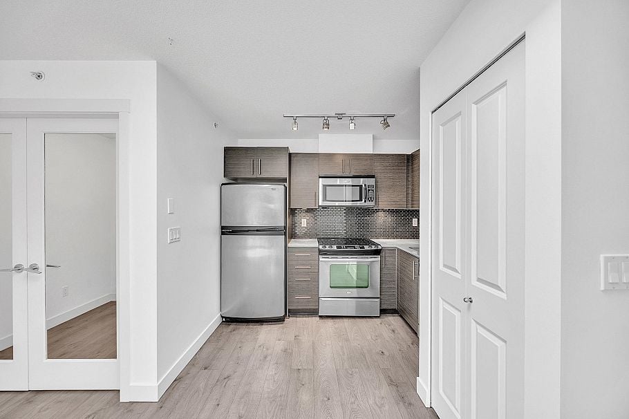 PH3 1533 E 8th Avenue Vancouver, BC - 5