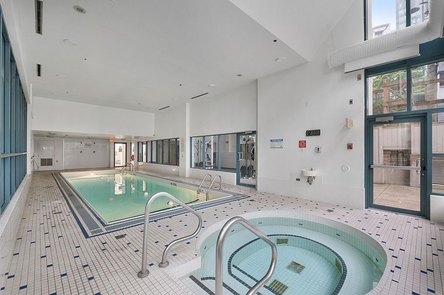 2206 1238 Melville Avenue Vancouver, BC - 12