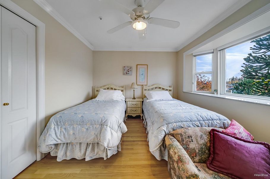 1627 E 34th Avenue Vancouver, BC - 18