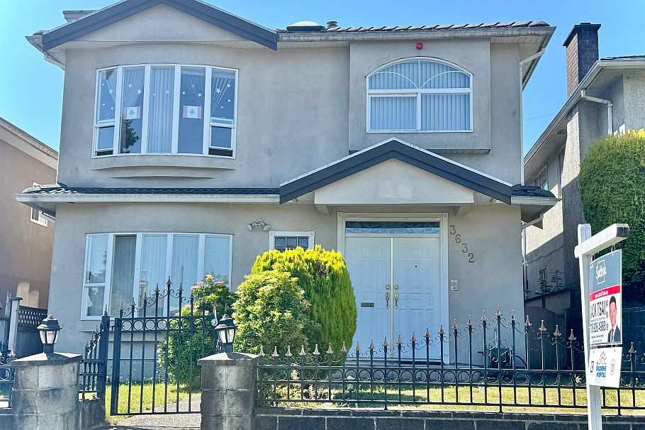 3632 E 28th Avenue Vancouver, BC - 1