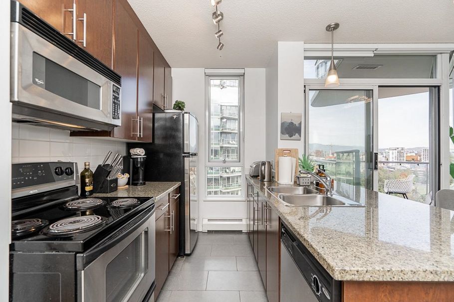 1709 688 Abbott Street Vancouver, BC - 11