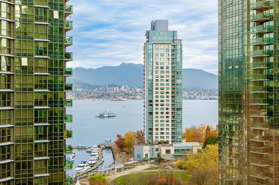 906 1333 W Georgia Street Vancouver, BC - 8