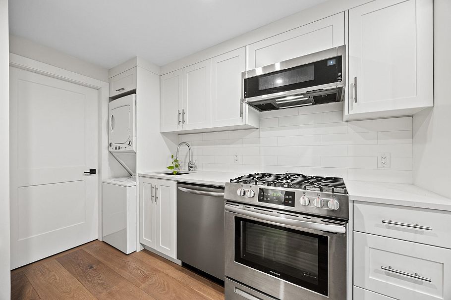 908 E 17th Avenue Vancouver, BC - 27