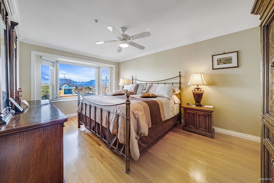 1627 E 34th Avenue Vancouver, BC - 25