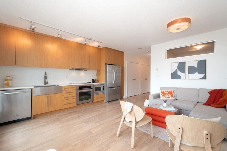 354 250 E 6 Avenue Vancouver, BC - 22