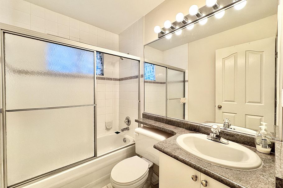 3632 E 28th Avenue Vancouver, BC - 21