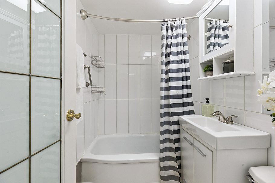 315 1445 Marpole Avenue Vancouver, BC - 14