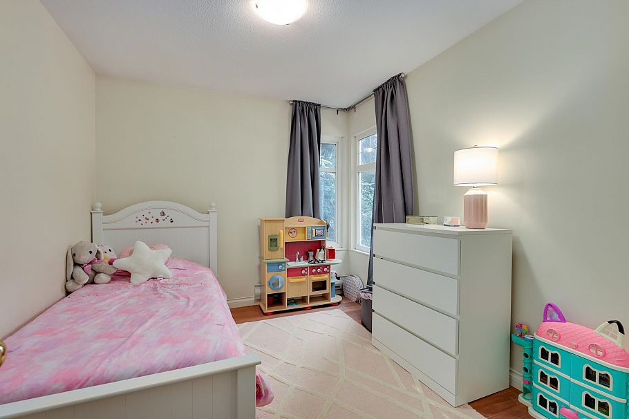 1400 Riverside Drive North Vancouver, BC - 22