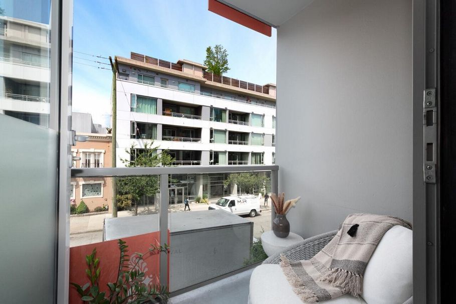 354 250 E 6 Avenue Vancouver, BC - 30