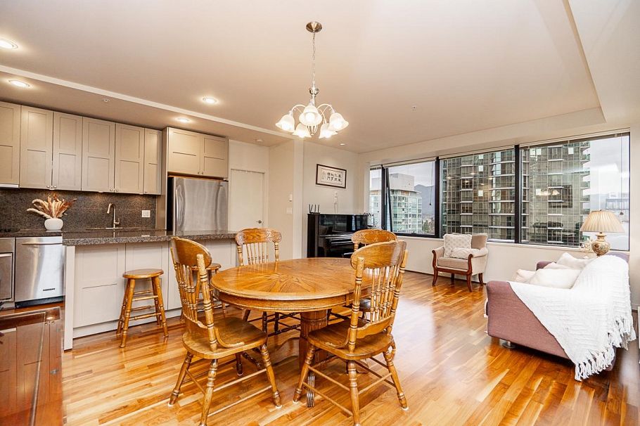 906 1333 W Georgia Street Vancouver, BC - 9