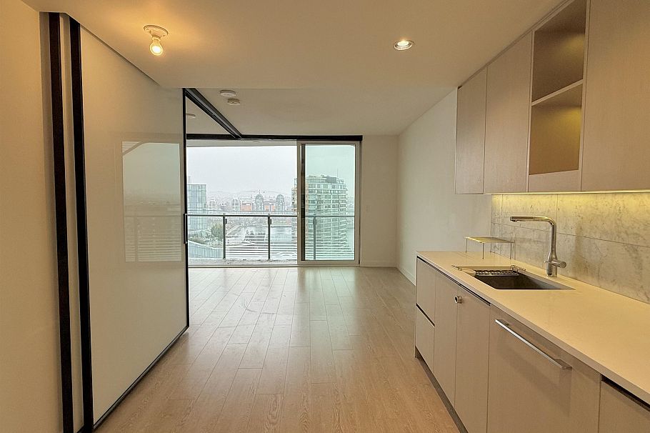 2612 89 Nelson Street Vancouver, BC - 2