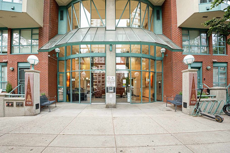 304 939 Homer Street Vancouver, BC - 12