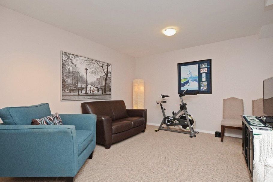 2136 Eastern Avenue North Vancouver, BC - 11