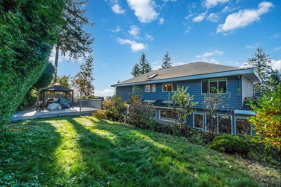 456 Montroyal Boulevard North Vancouver, BC - 35