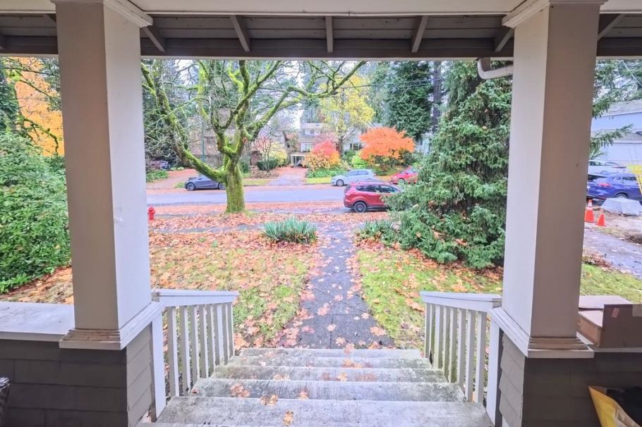 5570 Balaclava Street Vancouver, BC - 20