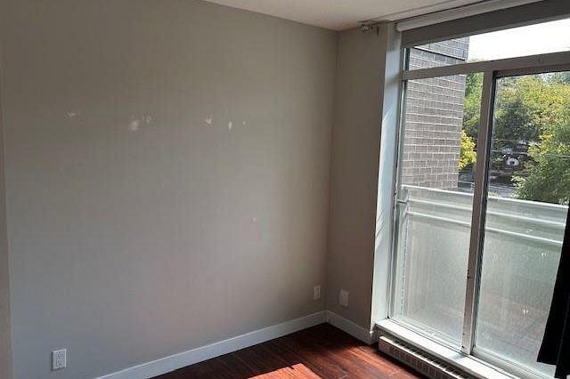 301 2520 Manitoba Street Vancouver, BC - 9