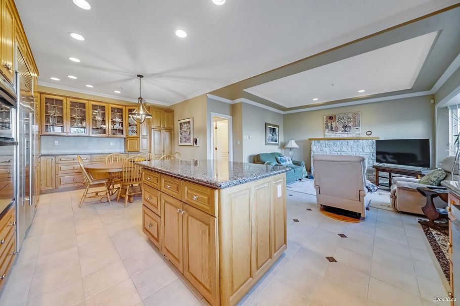 1627 E 34th Avenue Vancouver, BC - 10